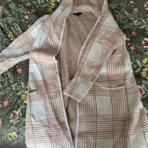 Women’s Cozy Plaid Hooded Sweater - Pink and Cream
